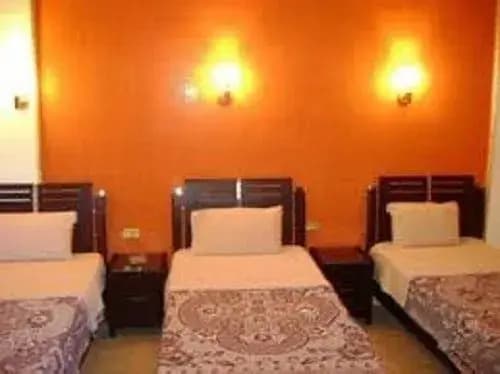 Rotana Palace Hostel - photo 5