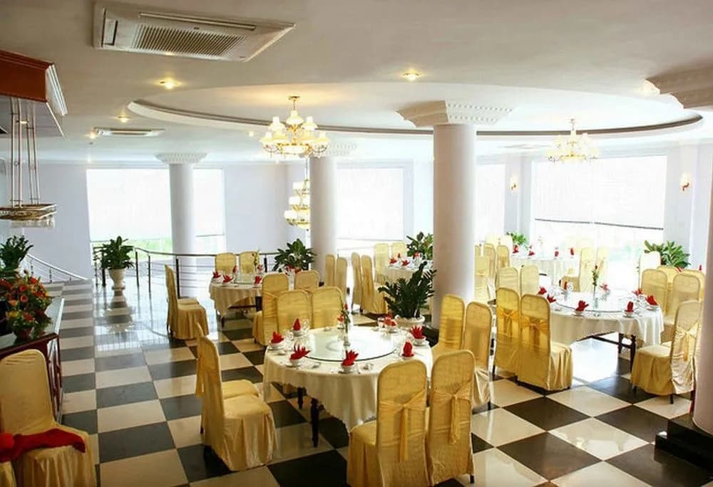Vietnam Trade Union Hotel in Halong - photo 12