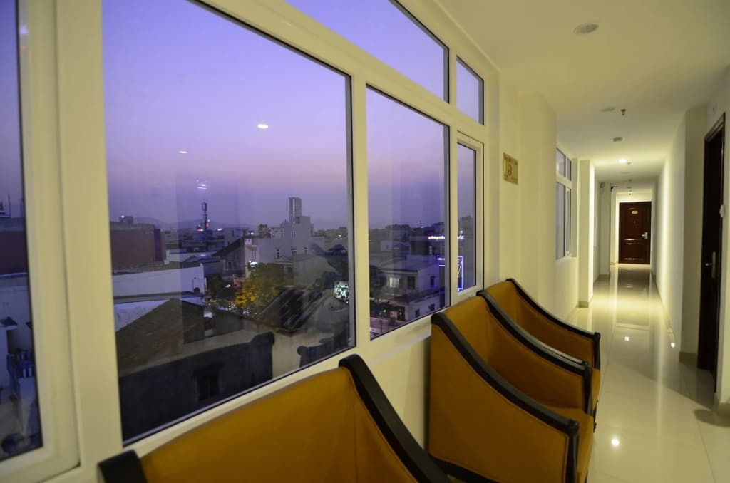 Orange Hotel - photo 8