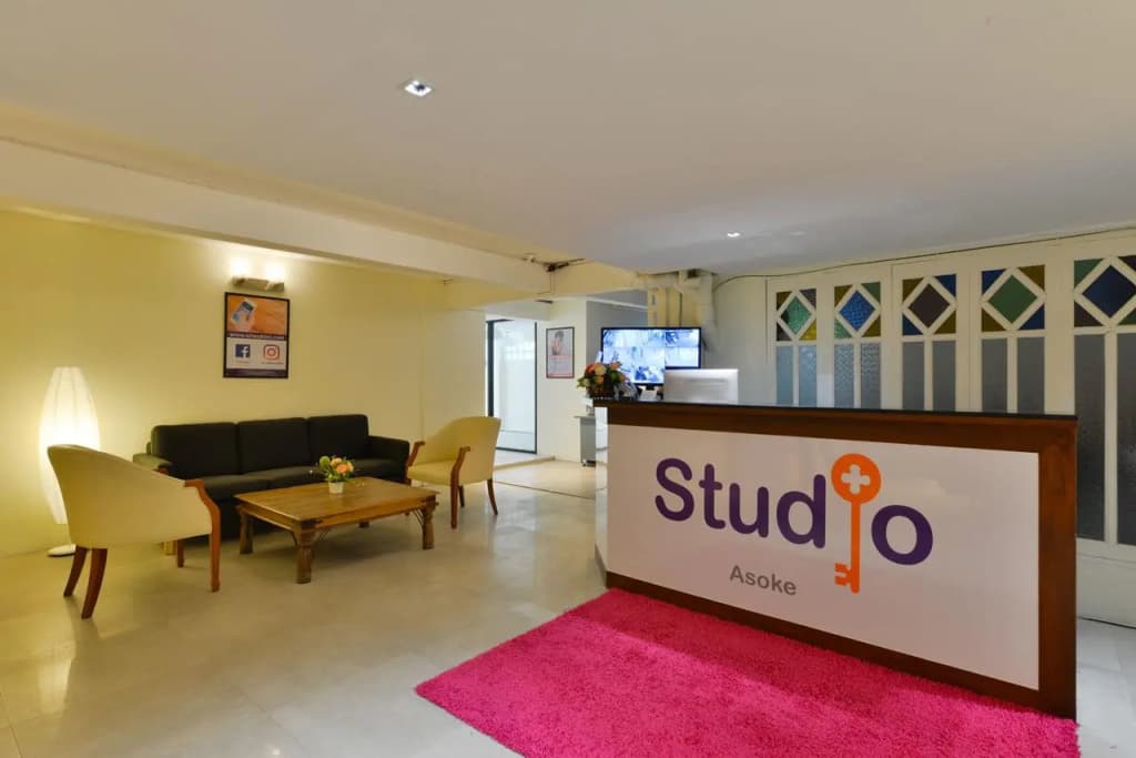 Studio Asoke Hotel - photo 2