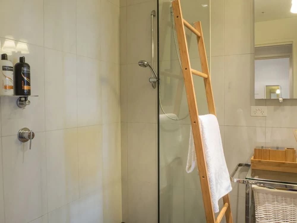 LittleStay Collection - LaTrobe - photo 8