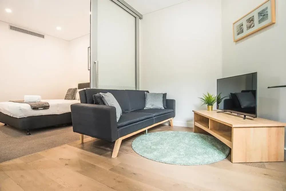 Cozy Studio Near Eastvilliage Shopping Center - photo 4