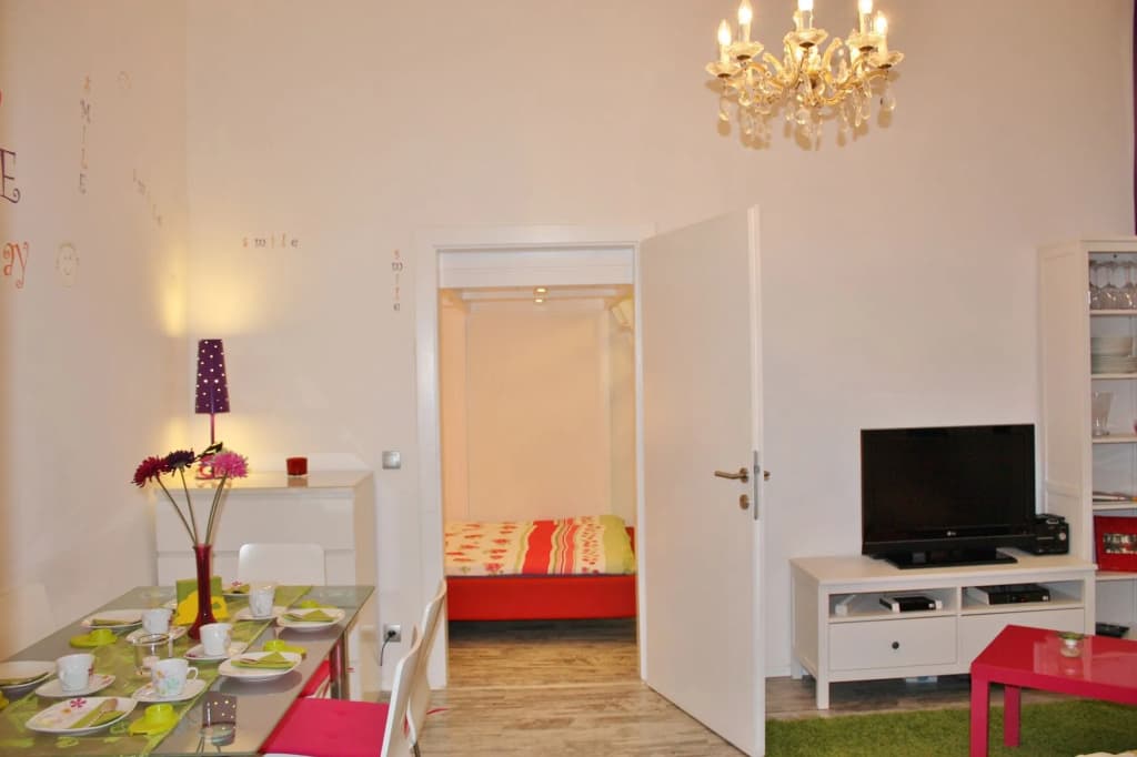 GoVienna Belvedere Apartment - photo 2