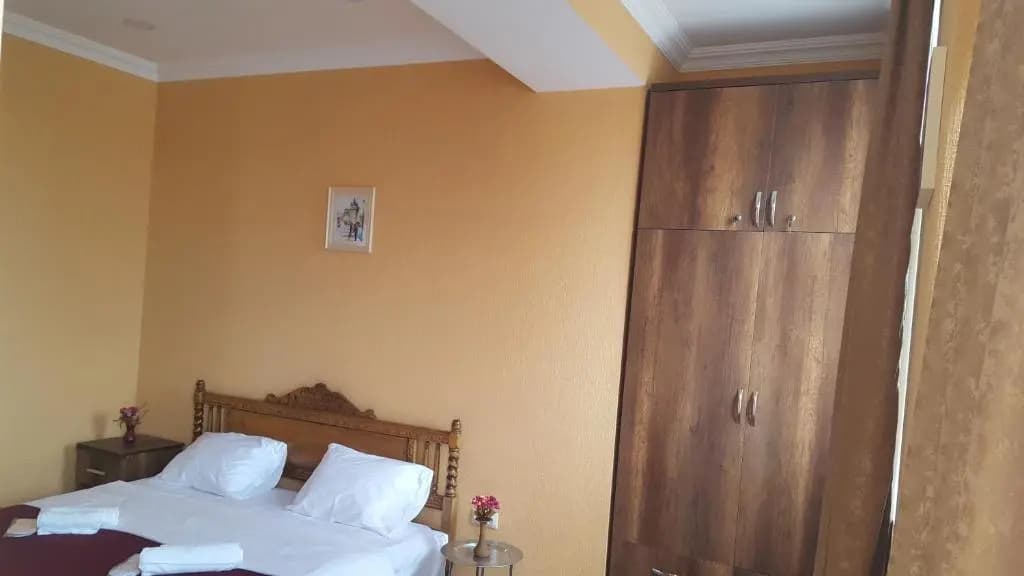 Fantaflat Old Tbilisi Apartment - photo 3