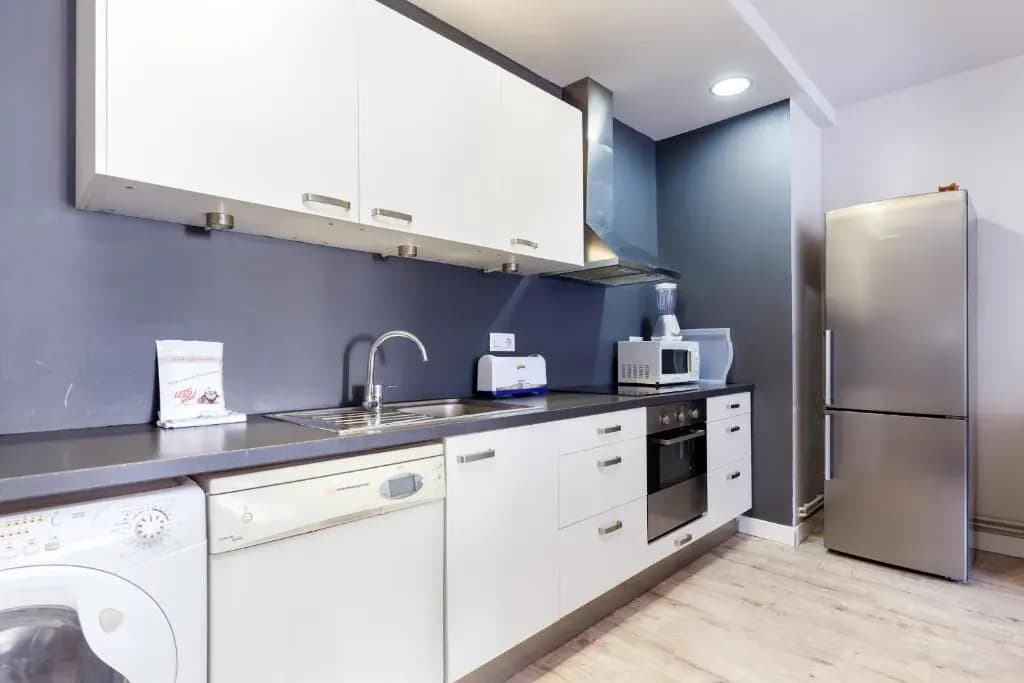 LetsGo Diagonal Avenue Apartment - photo 8