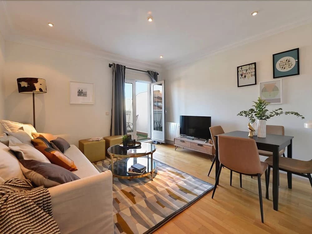 HOMEABOUT PUERTA DEL SOL Premium - photo 2