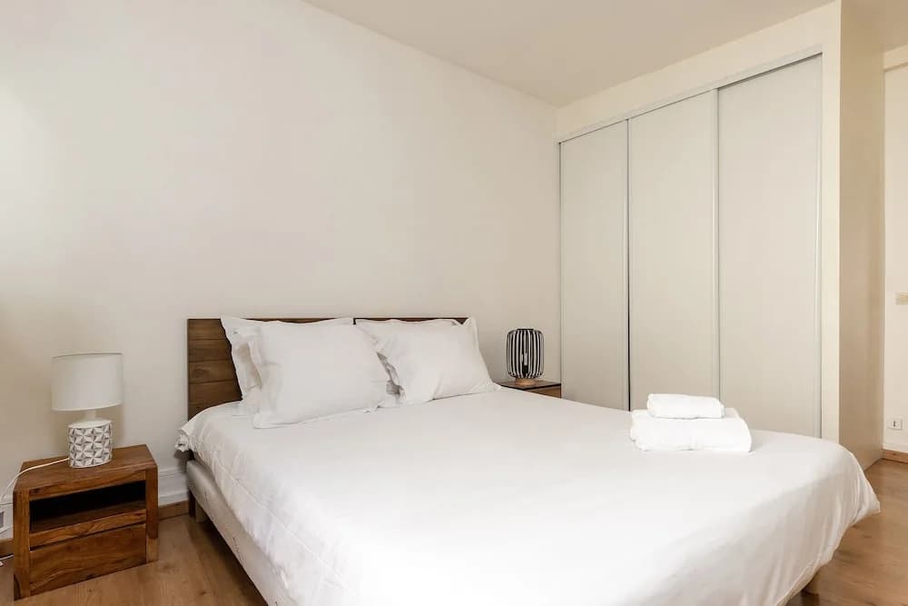 Eiffel Tower - Rue Cler Area Apartment - photo 6