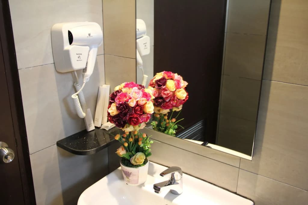 KL Hotel - photo 10