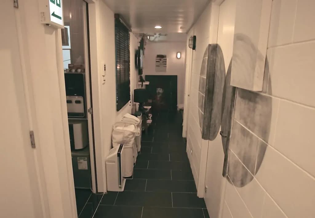 Just Inn - photo 12
