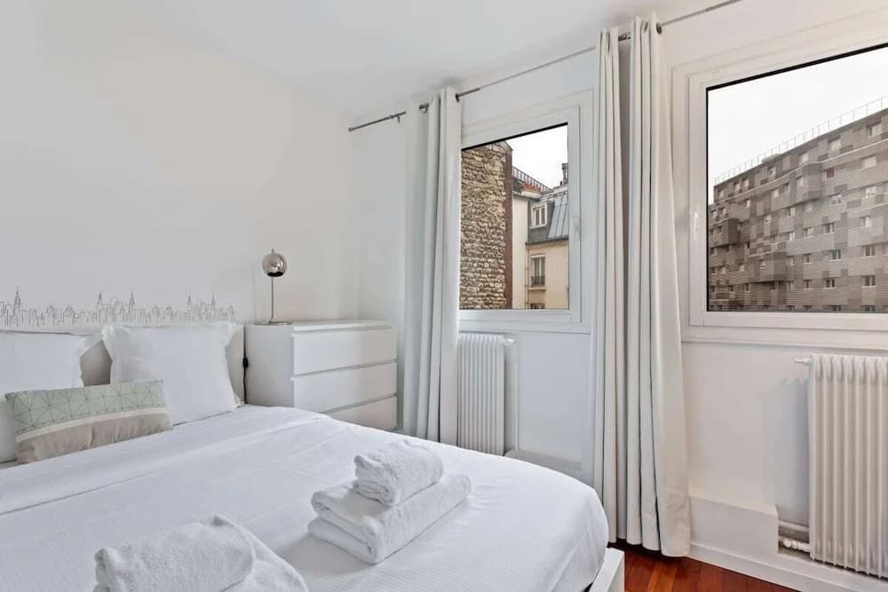 Stunning One Bedroom Apartment Sleeps 5, in Paris - photo 5
