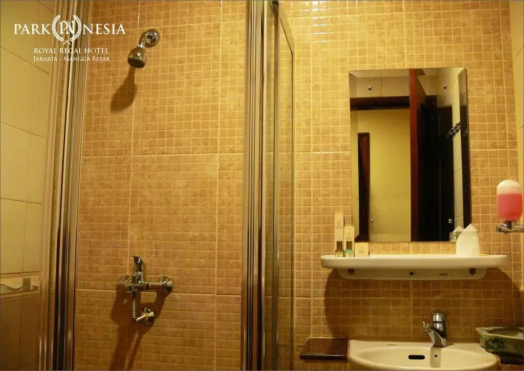 Park Nesia Royal Regal Hotel Jakarta - Mangga Besar - photo 8