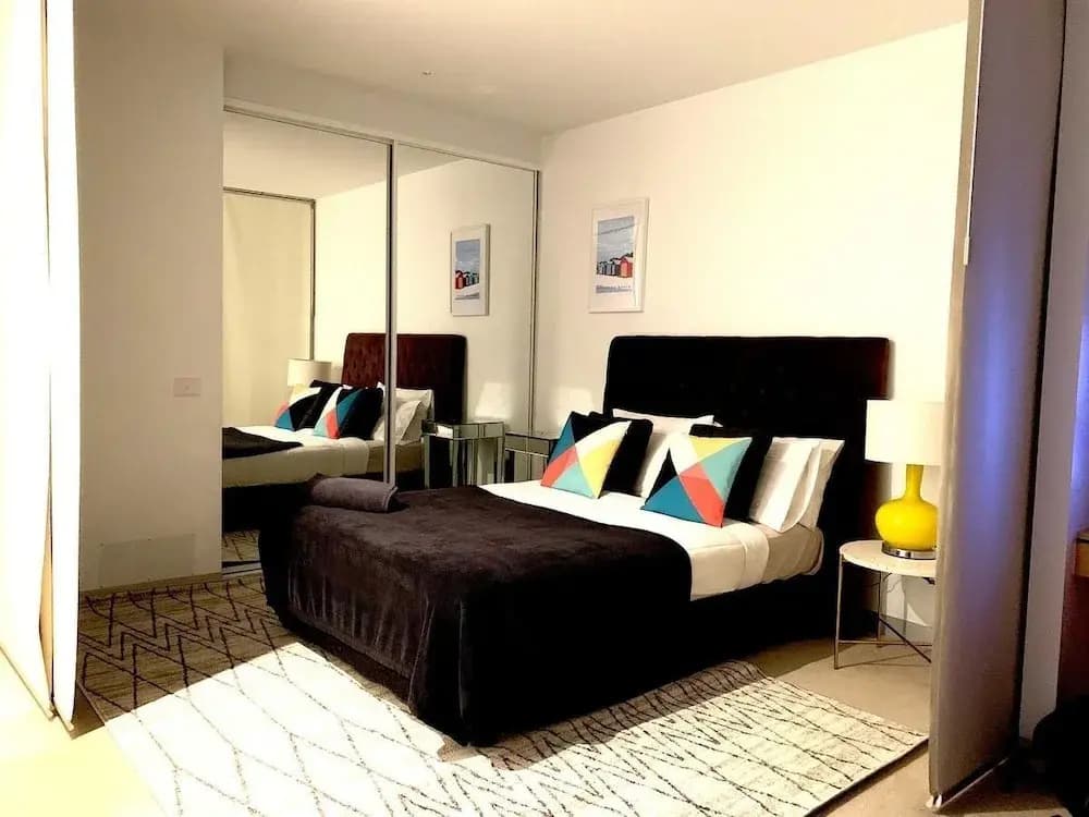 Luxury River Views Apartment - photo 3