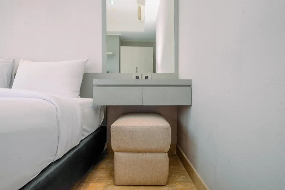 Elegant And Comfy 2Br At Menteng Park Apartment - photo 6