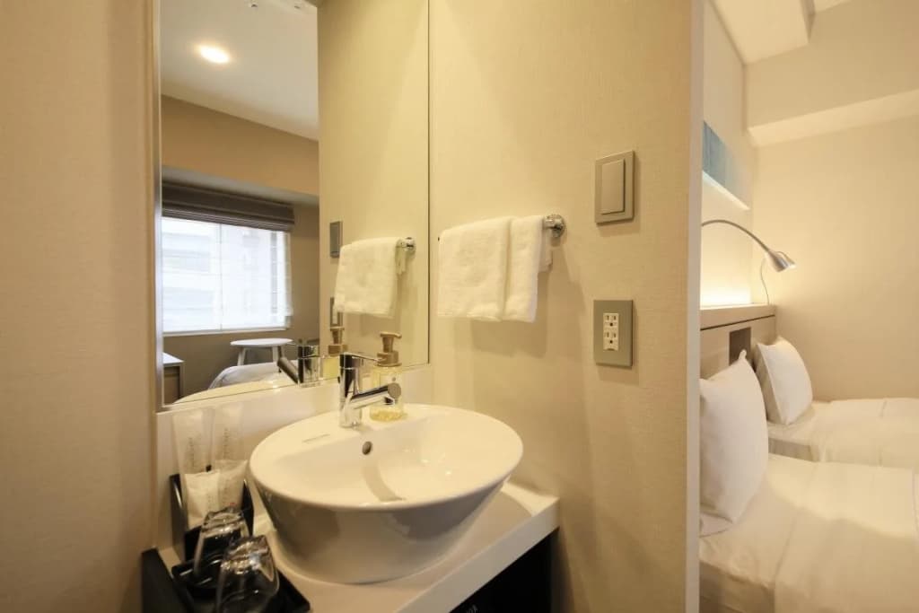 S-Peria Inn Osaka Hommachi - photo 7