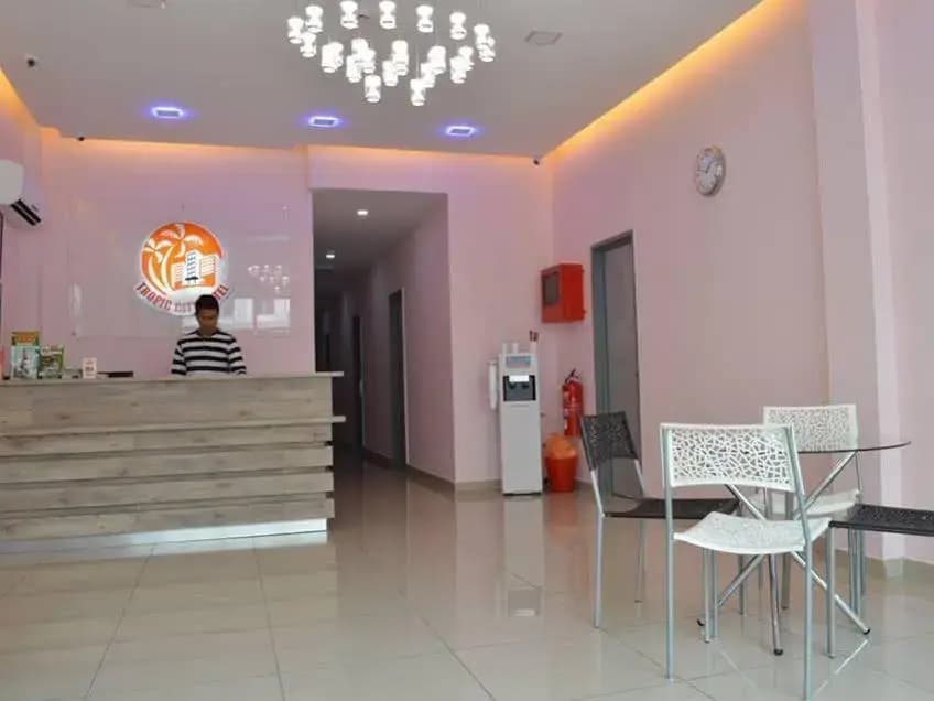 Tropic City Hotel - photo 4