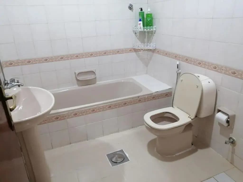 Villa room 5 mins walk to al ain mall - photo 4