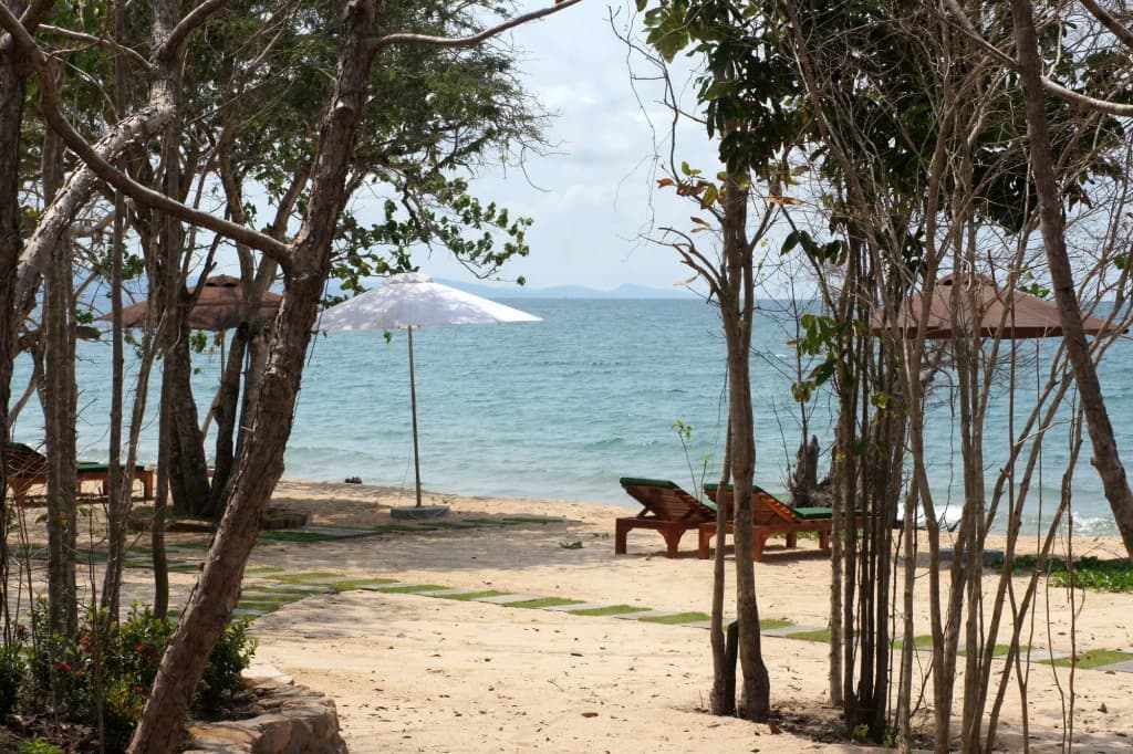 Gold Sand Beach Bungalow - photo 10