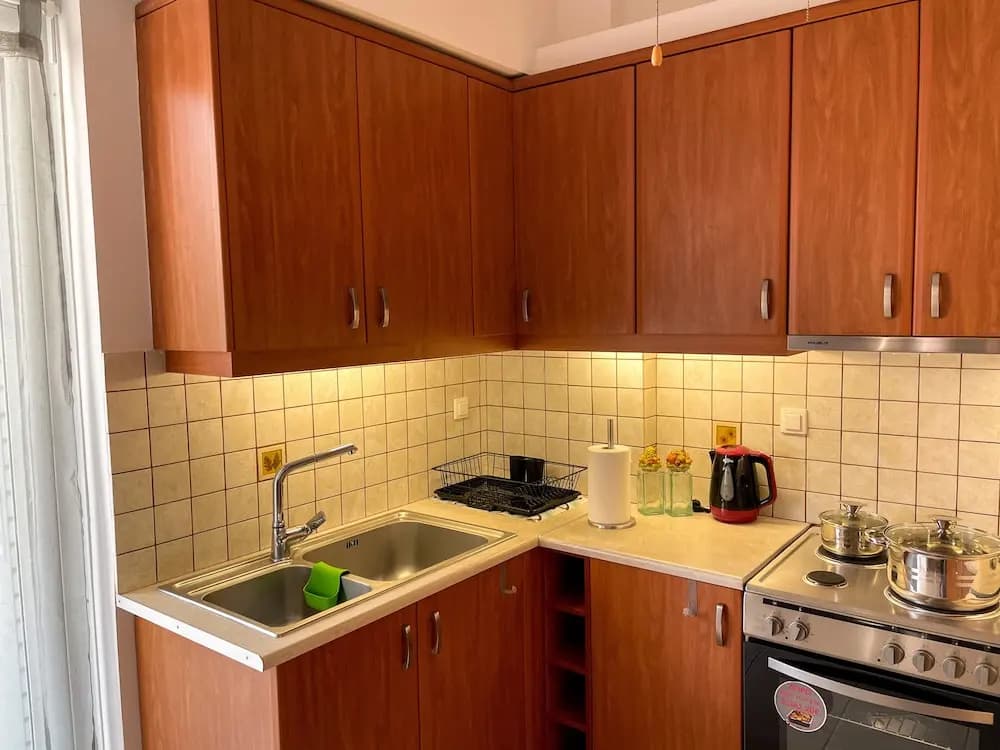 Ageliki's Athens Centre 2BDRM & Parking - photo 10
