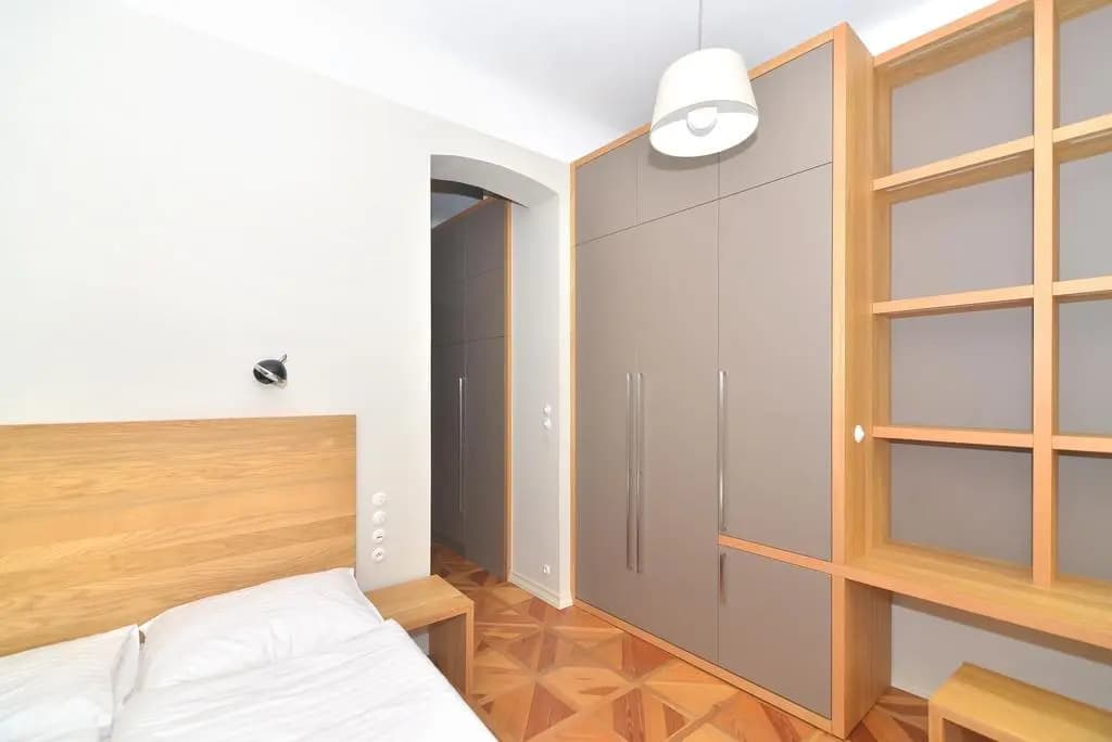 Historic Centre Apartments III - photo 9