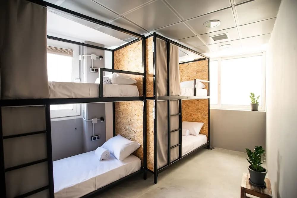 Bedway Athens Hostel - photo 4
