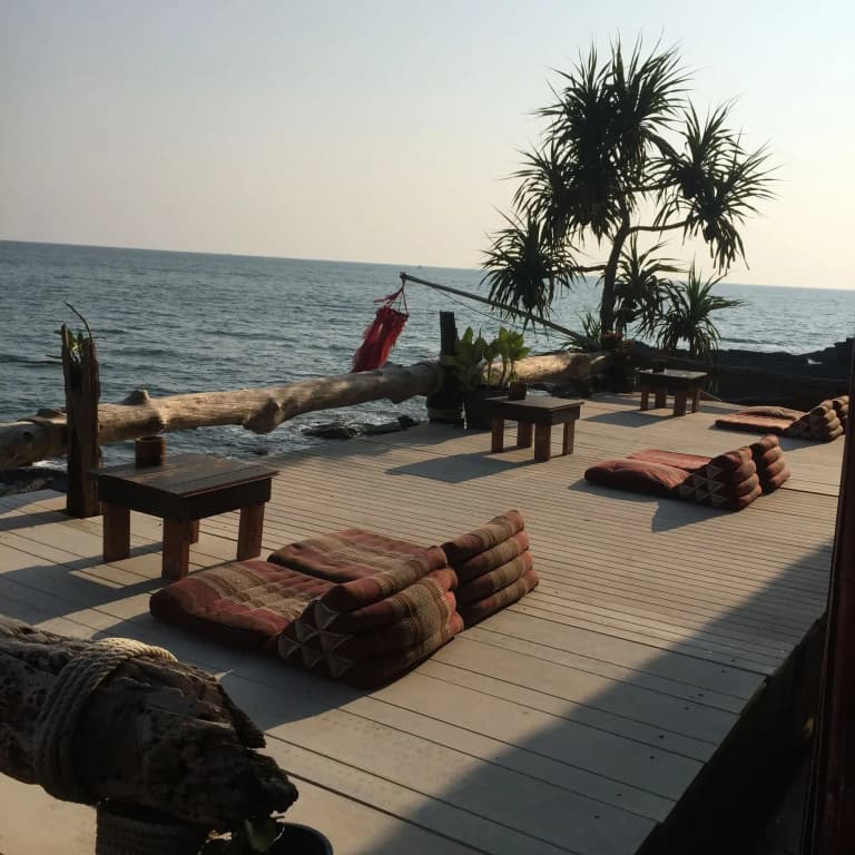 Bamboo Bay Resort - photo 9