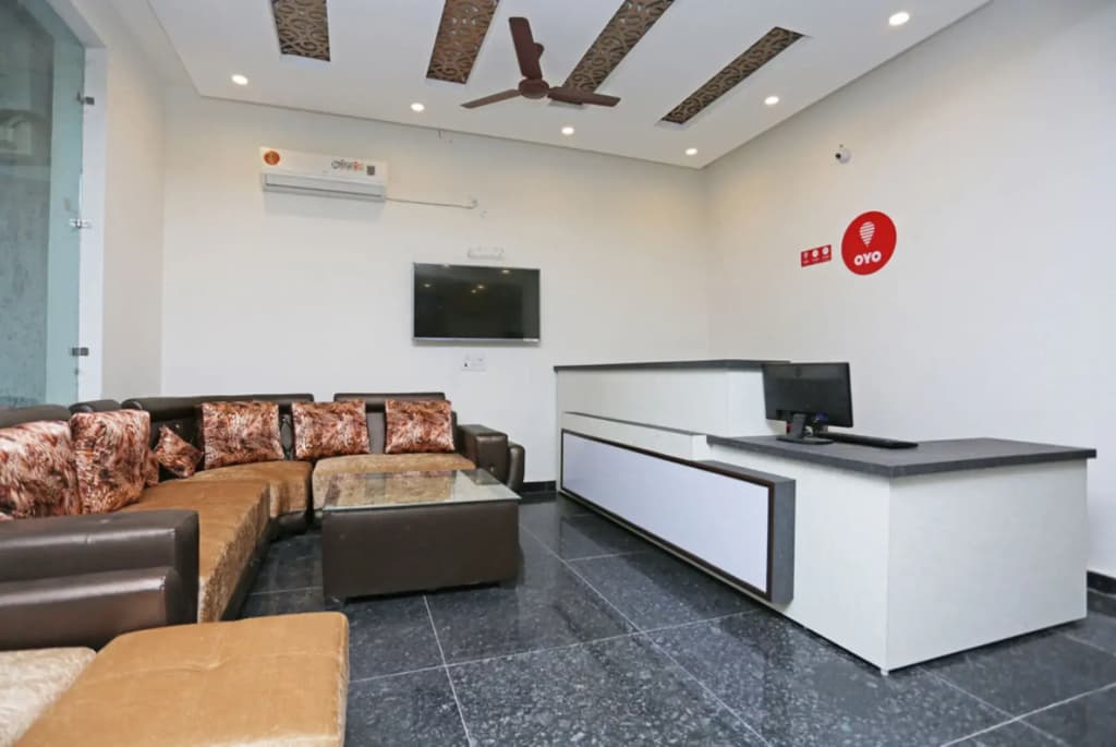 Hotel D'Capitol- Delhi Airport - photo 2