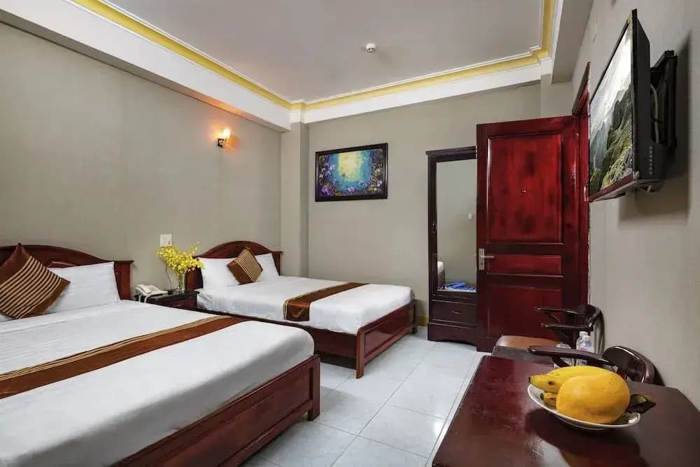 Holiday Hotel - photo 6
