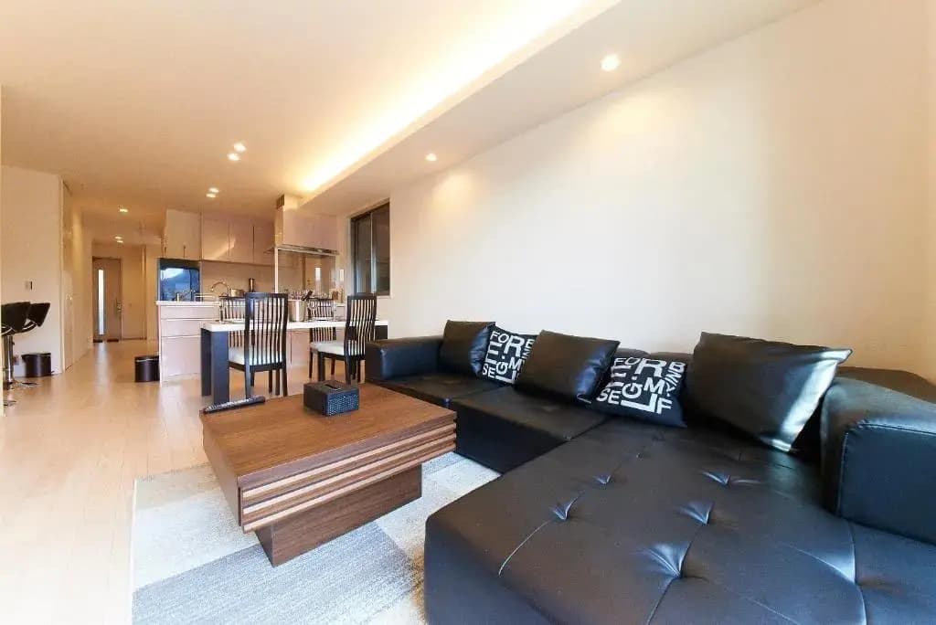 Kyoto river side modern House - main photo
