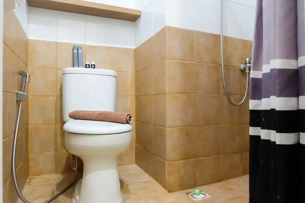 Studio near Shopping Mall at Green Pramuka City Apartment - photo 6