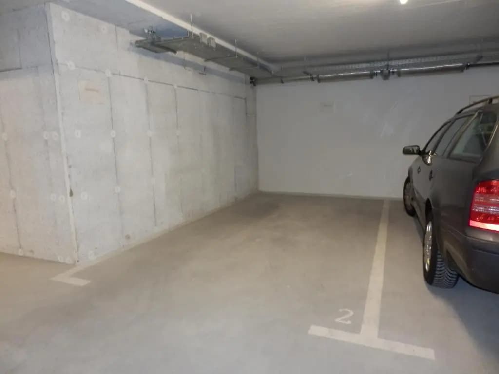 Spacious, Modern 1-bdrm Apt near VIC & Austria Ctr - photo 14