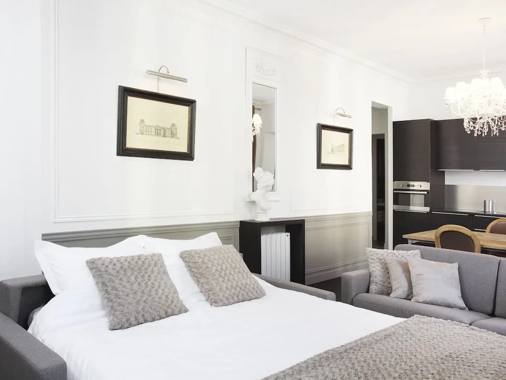 Luxury 3BDR Le Louvre I by Livinparis - photo 3