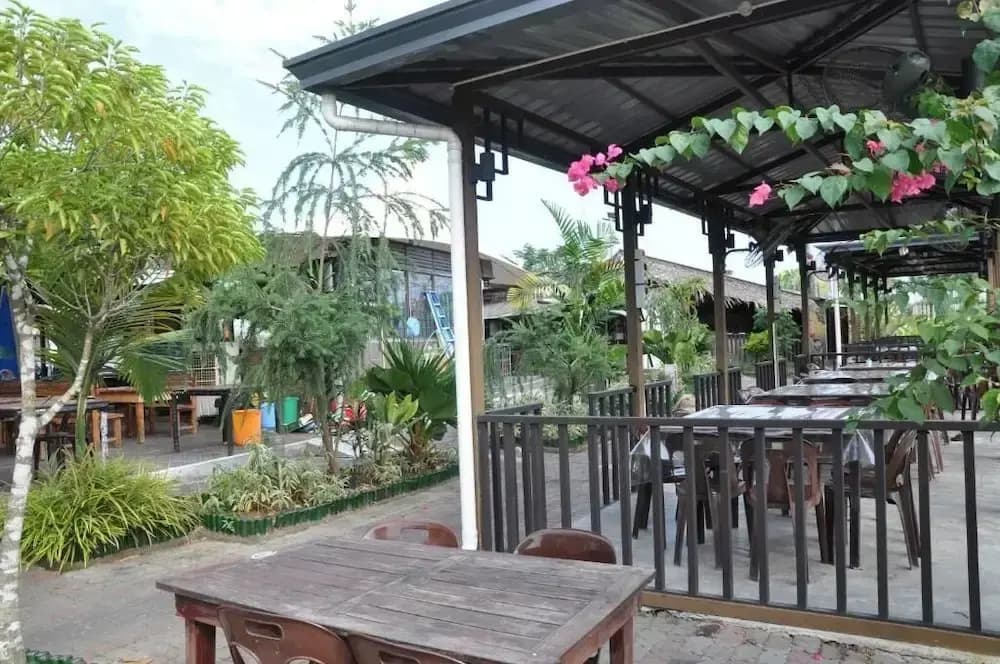 Salim Inn - photo 36