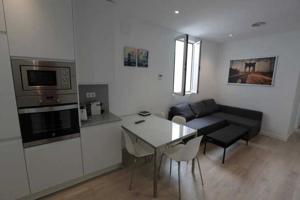 Apartment With one Bedroom in Madrid, With Wonderful City View, Balcony and Wifi - photo 12
