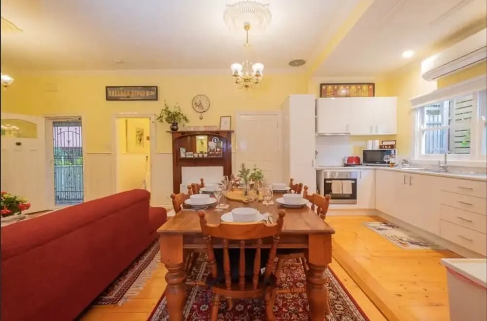 Brentwood Cottage - photo 18