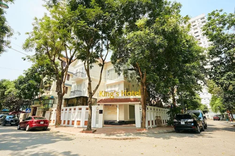 King's Hotel - photo 11