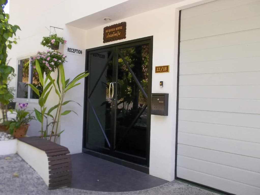 Mountain Seaview Luxury Apartments - photo 16