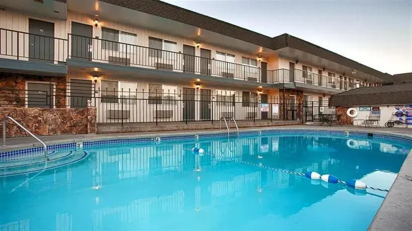 Tropicana - photo 9