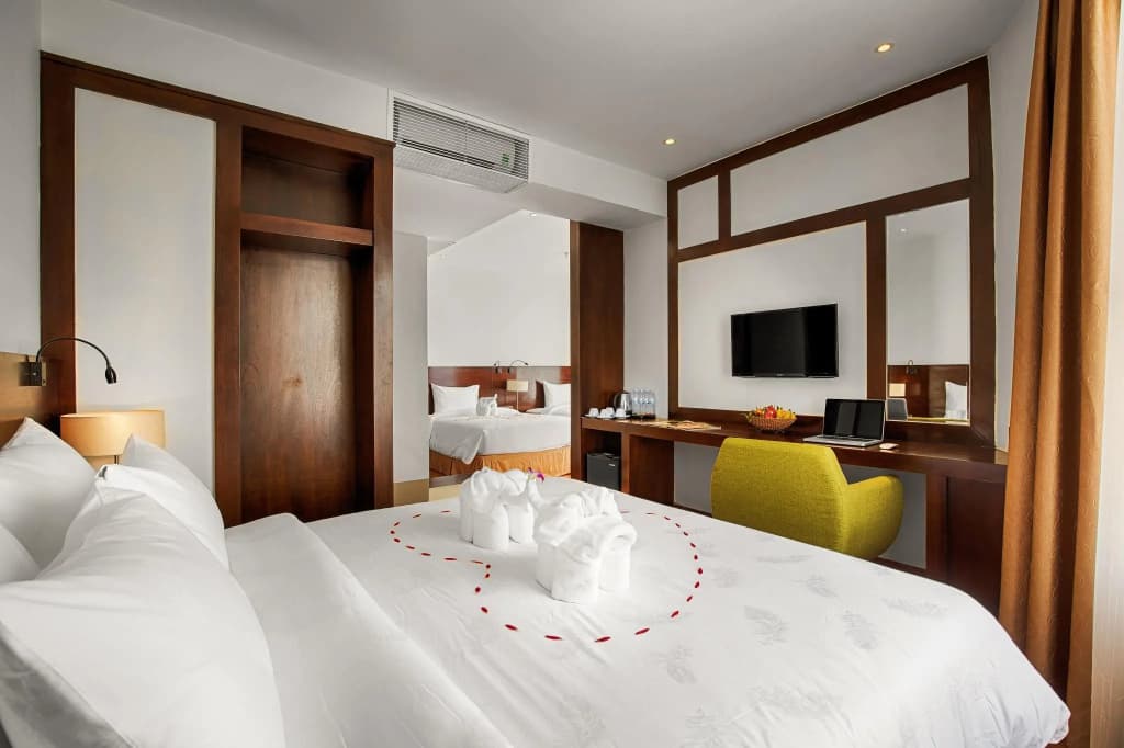 Sofia Suite Hotel & Spa Da Nang - Free 01 Draught Beer and 20-minute Spa per Room - photo 5