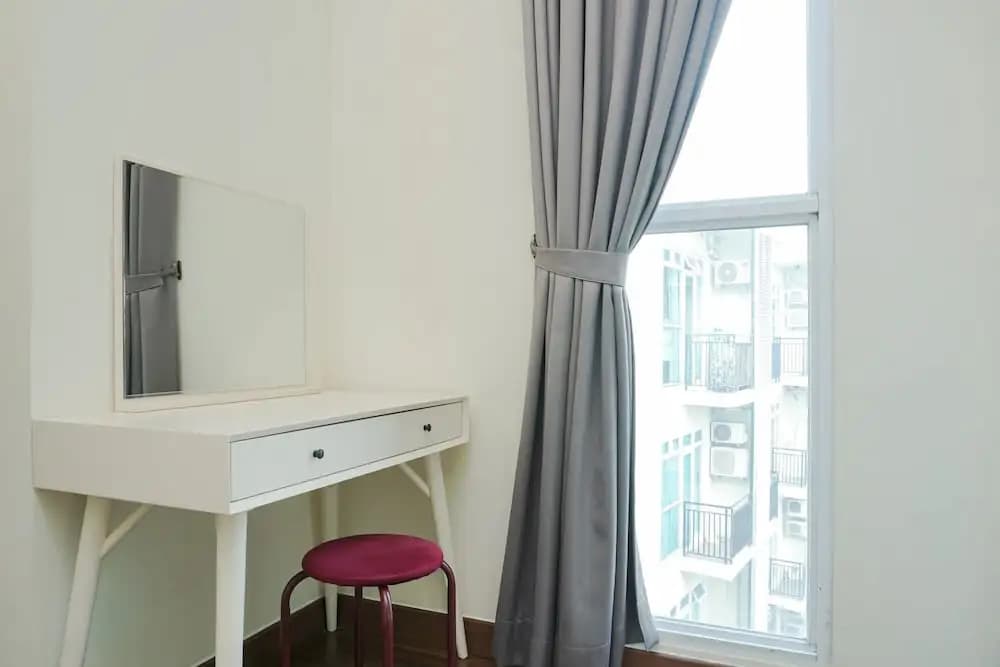 Minimalist and Relaxing 1BR Apartment at Puri Orchard - photo 2