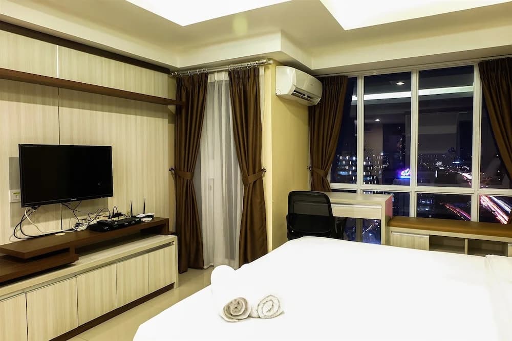 Modern Furnished Studio Apartment Near MT Haryono And Cawang - photo 4