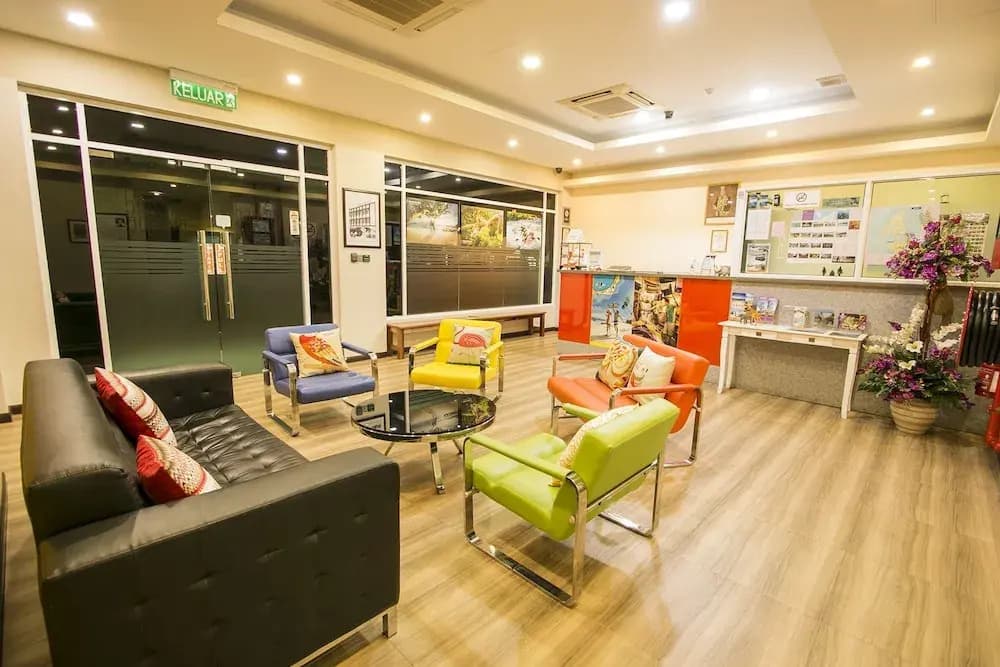 Labuan Avenue Hotel - photo 2