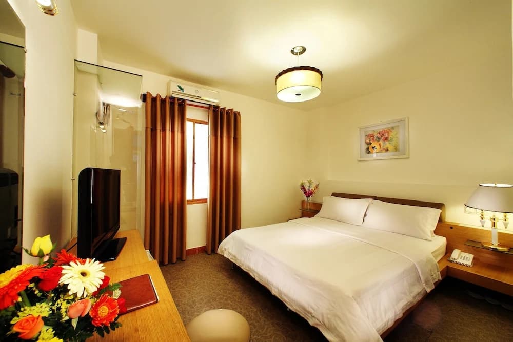 A Em 150 Le Thanh Ton Hotel - photo 6