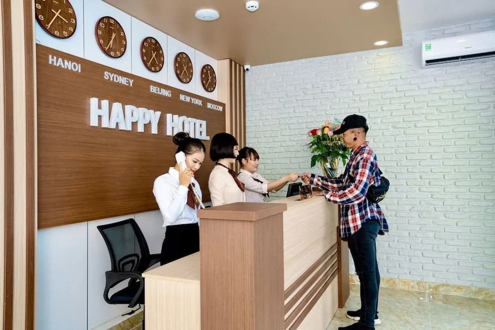 Happy Hotel - photo 19