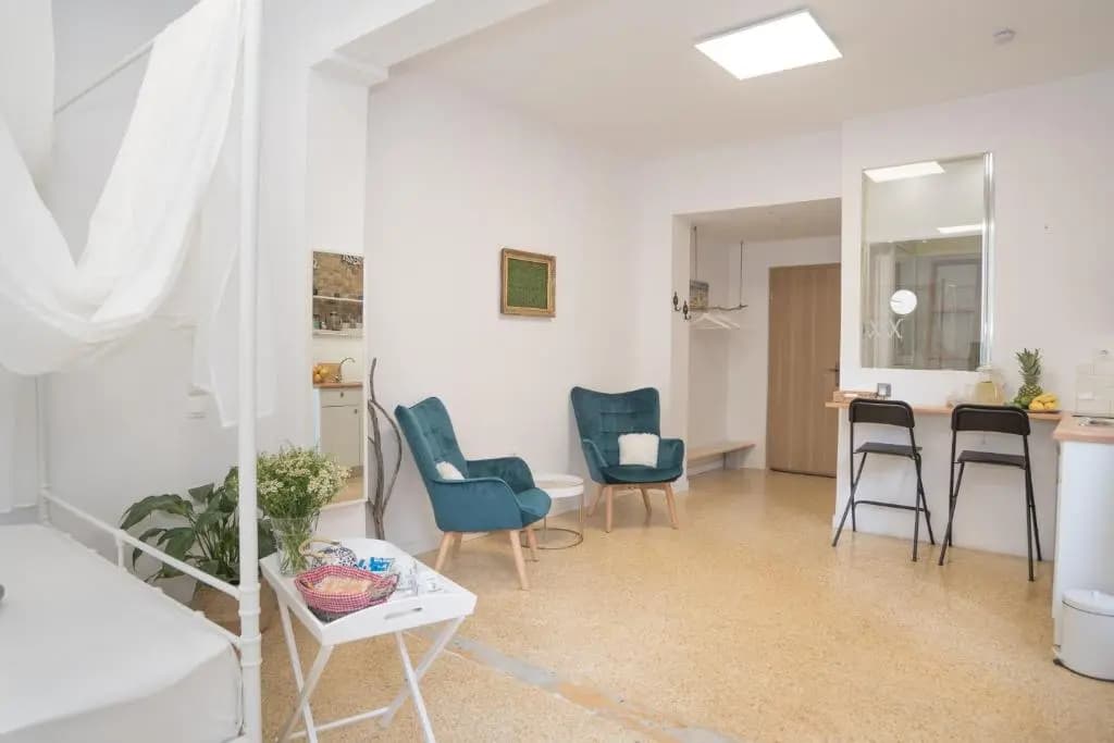 Na'maste Apartments - photo 8