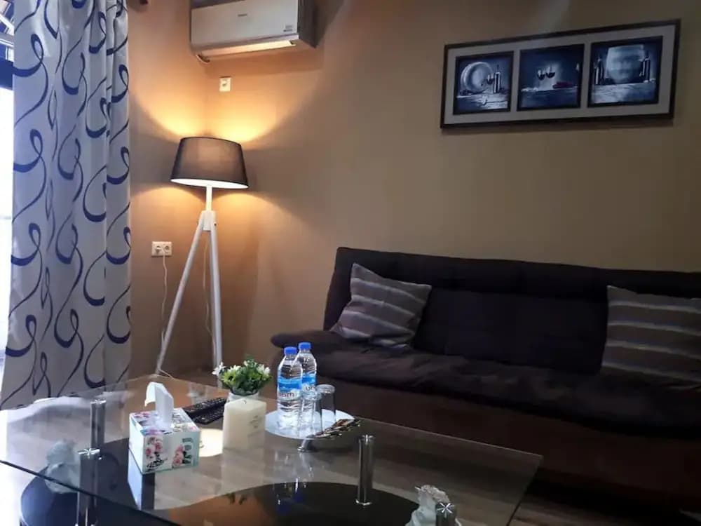 Avlabari City View Apartment - photo 3