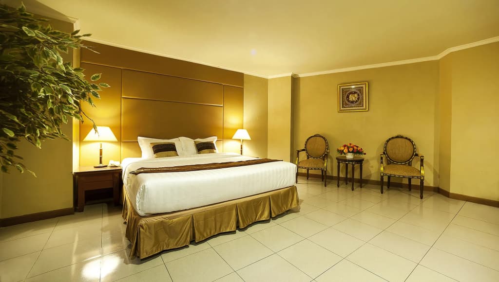 Hotel Olympic - photo 6