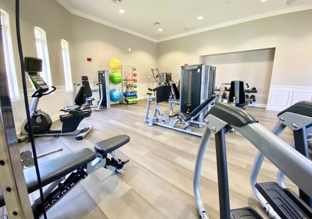 Lake View Vista Cay 3 Bed 2 Bath Condo 3 Bedroom Condo - photo 18