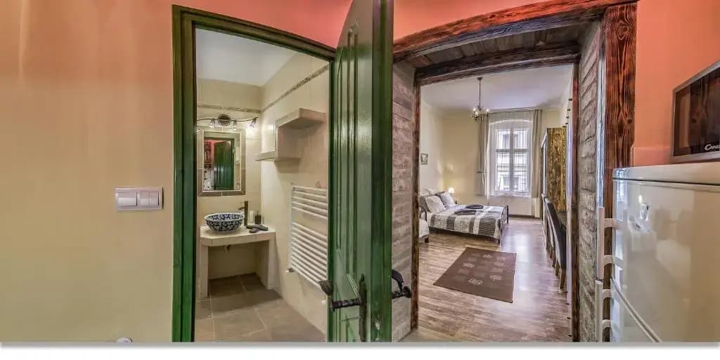 Wine Cellar Boutique Apartment - photo 2
