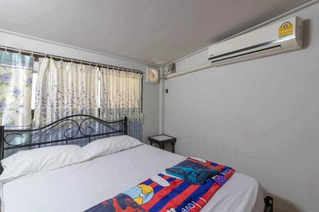 7 Holder Guesthouse - photo 3