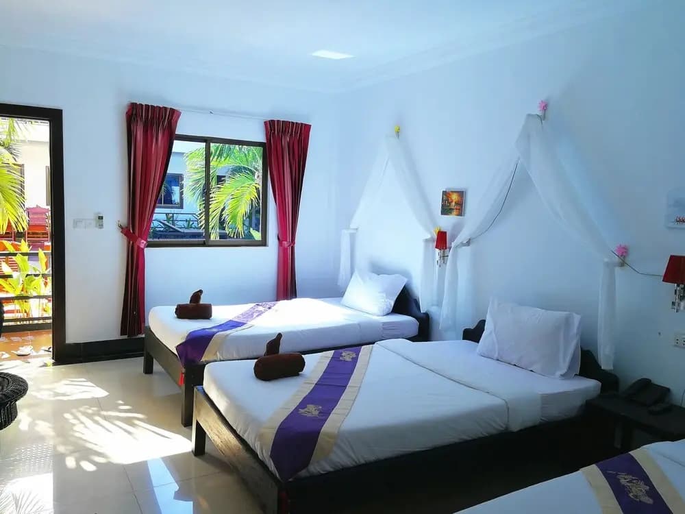 Huylin Angkor Boutique - photo 5